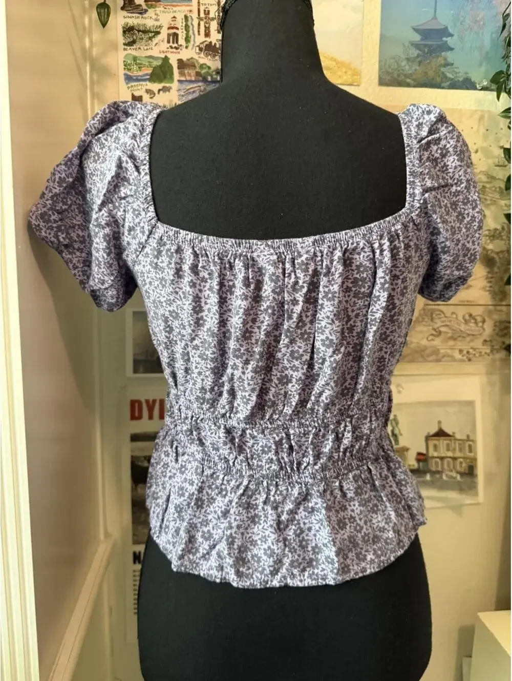 SO Goods for Life Purple Floral Puff Sleeve Peplum Top